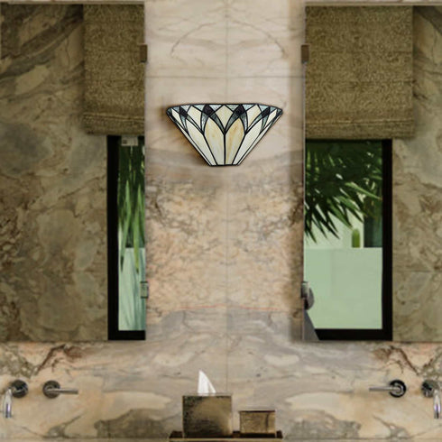 Bevagna Tiffany Style Stained Glass Wall Sconce, 1-Light