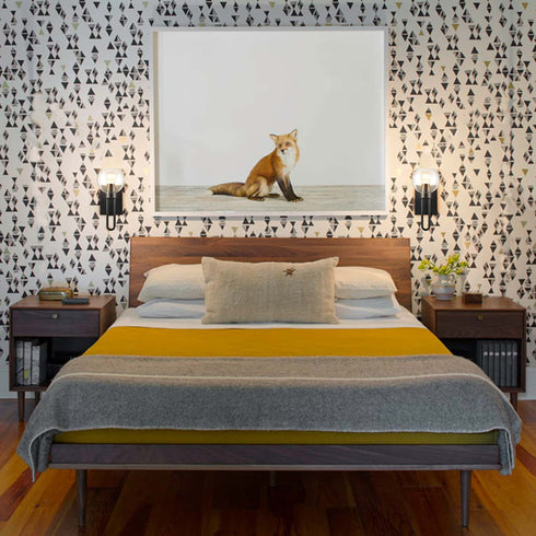 Clear Glass Wall Sconce Black Wall Lighting with Globe Shade